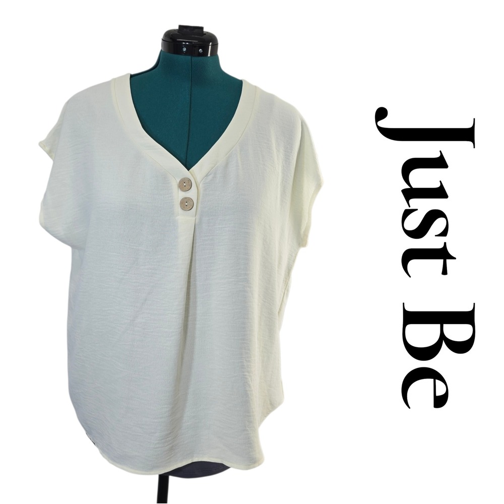 Just Be Ivory V Neck Short‎ Sleeve Button Detail Top Plus Size 1X Textured